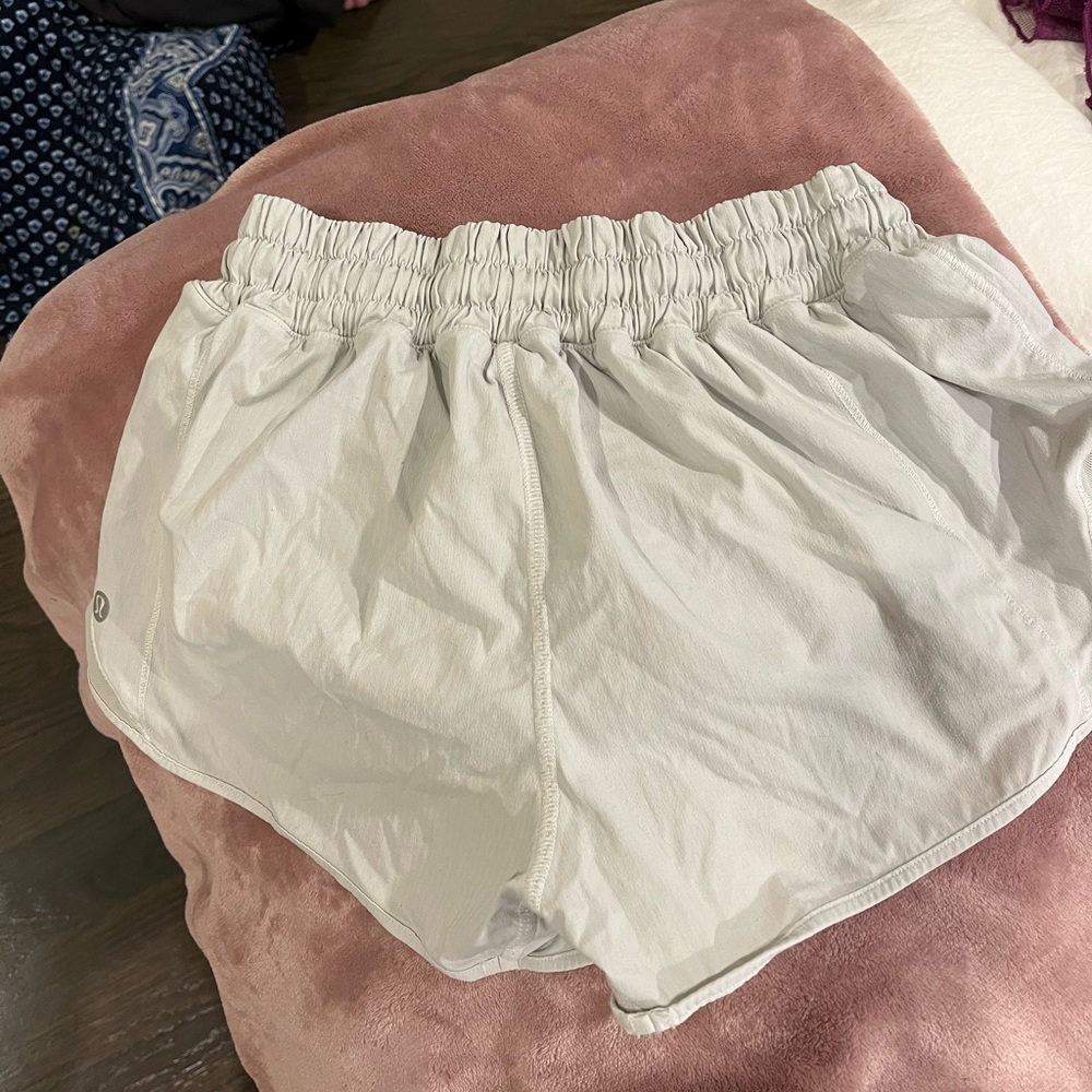 Size 2 white lulu shorts 2.5”